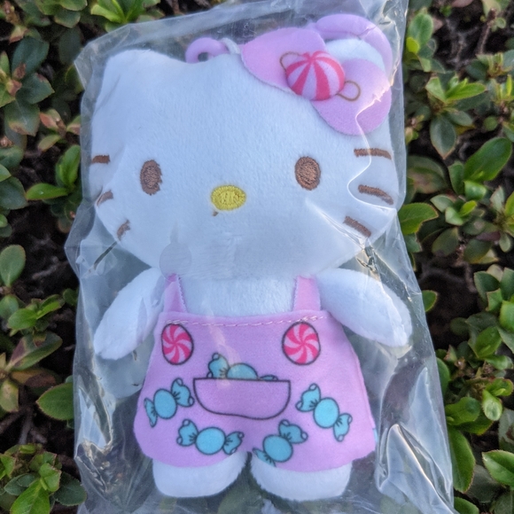 Hello Kitty Plush Dangler Bundle of 3 for keychain/backpack 4" tall - Picture 9 of 9